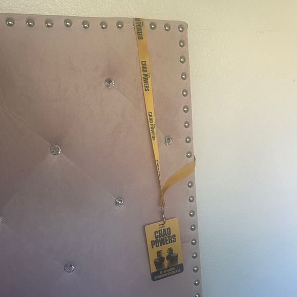 Hulu Chad Powers Promo Lanyard - Picture 2 of 2